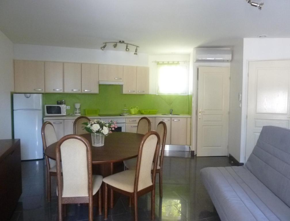 Appart'Hotel Les Rochers Auriol Habitación foto