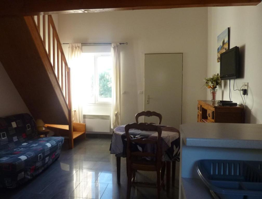 Appart'Hotel Les Rochers Auriol Habitación foto